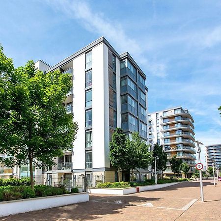 Simmonds House, Great West Quarter Hotel Brentford Exterior photo